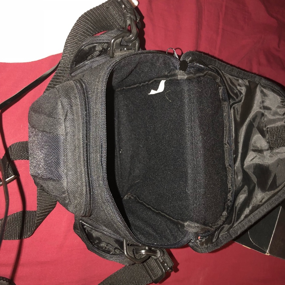 SOLD Camera Bag 📌 - Picture 4 of 5